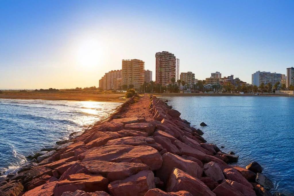Апартаменты La Llar45 , Relajate Junto Al Mar Плайя-Побла-де-Фарнальс Экстерьер фото